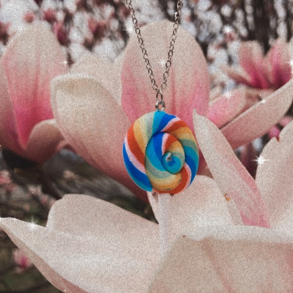 Adjustable lollipop necklace